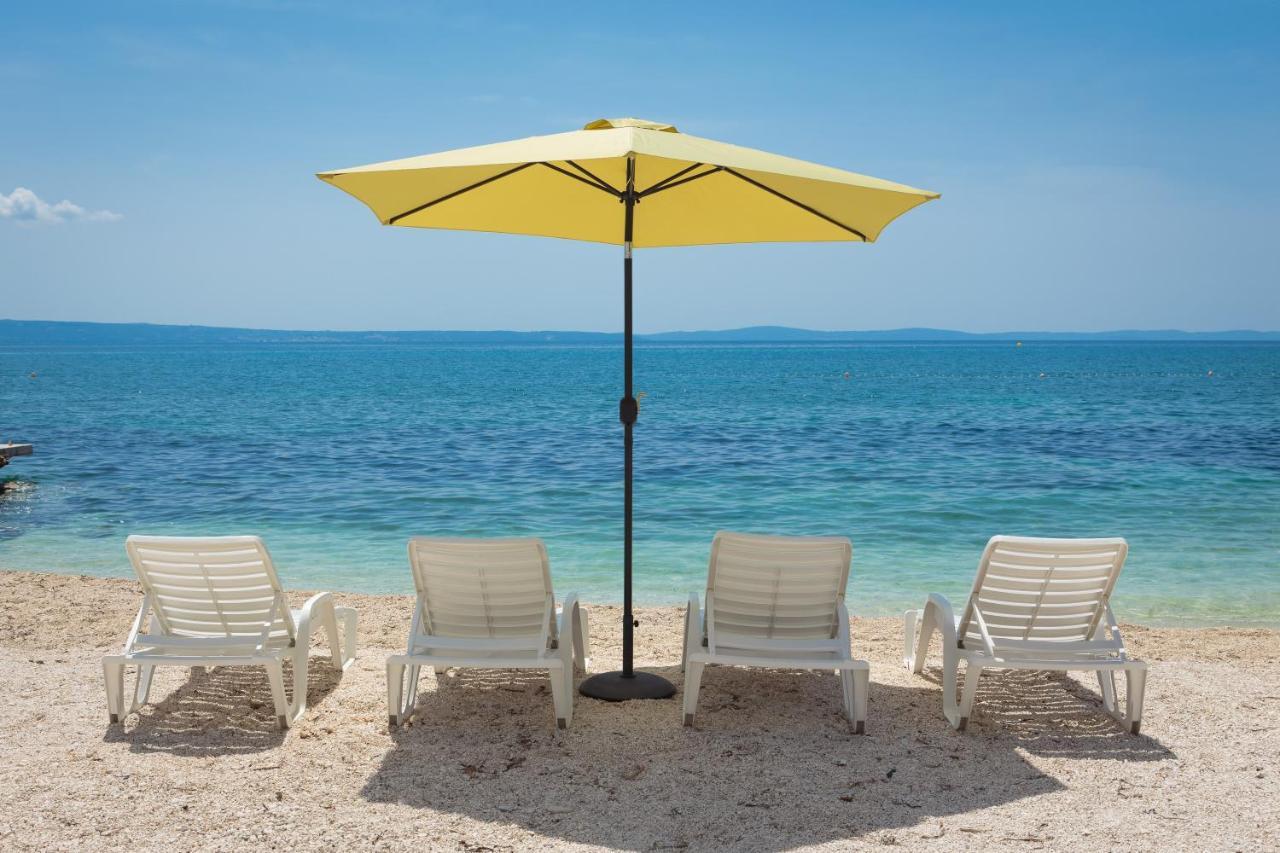 Апартаменты Beach House Lemonade Есенице Экстерьер фото