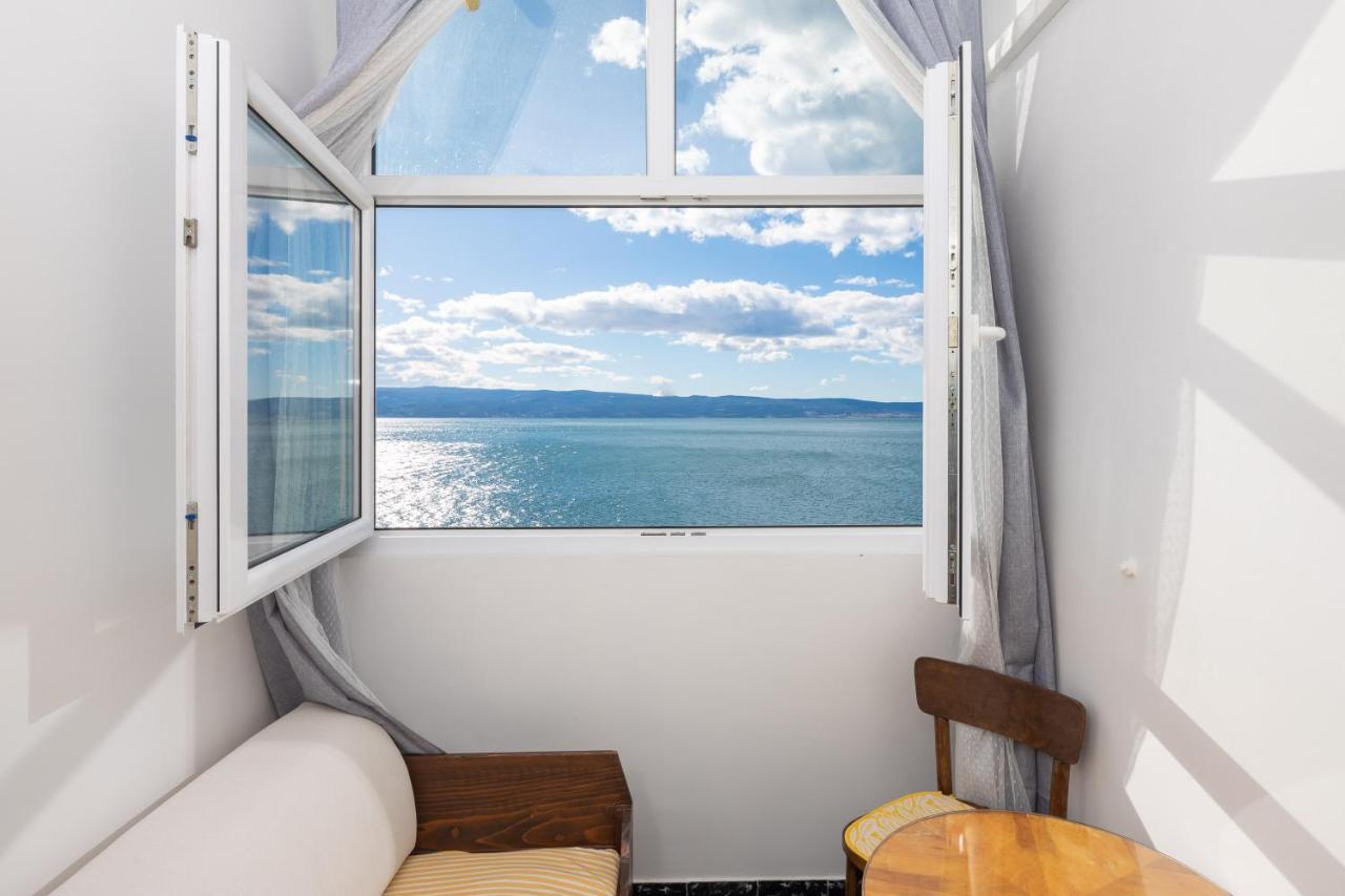 Апартаменты Beach House Lemonade Есенице Экстерьер фото