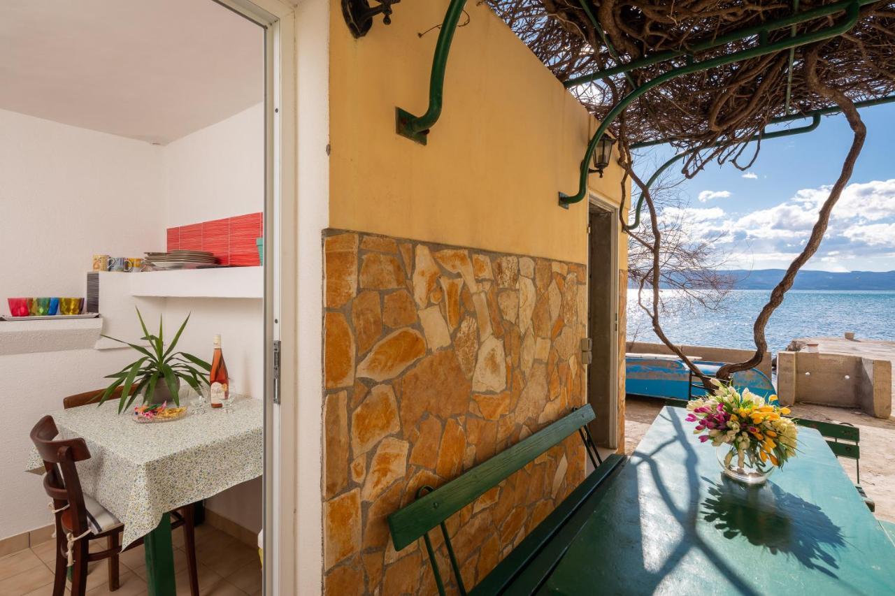 Апартаменты Beach House Lemonade Есенице Экстерьер фото